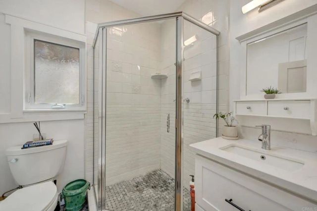 4620 Narragansett, San Diego, CA 92107