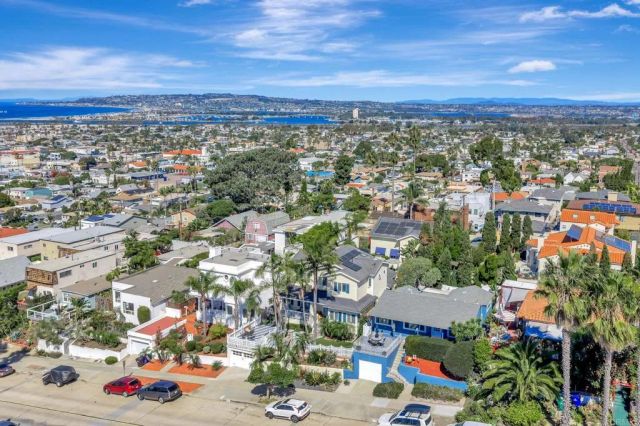 4620 Narragansett, San Diego, CA 92107