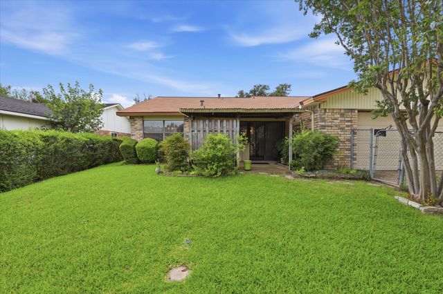 2929 Silverdale Lane, Garland, TX 75044