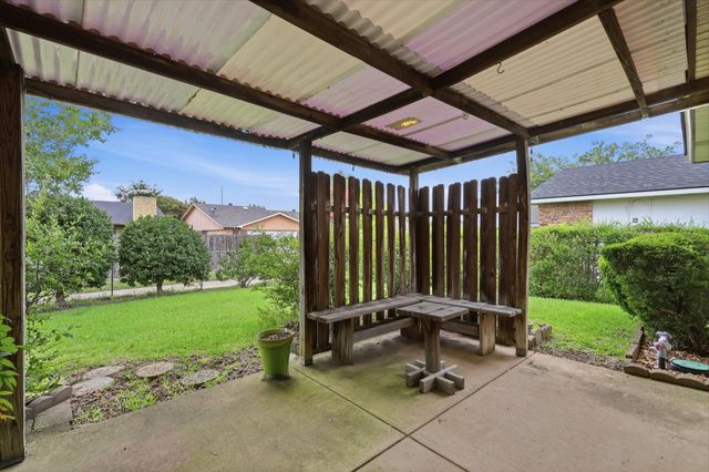 2929 Silverdale Lane, Garland, TX 75044