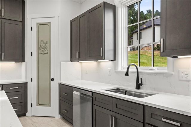 9921 Frost Ridge Drive, Ooltewah, TN 37363