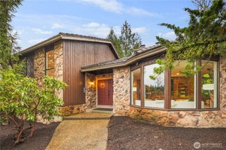 25330 215th Place SE, Maple Valley, WA 98038