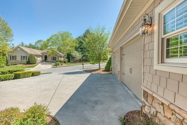 17 Cypress Ridge Court, Jonesborough, TN 37659