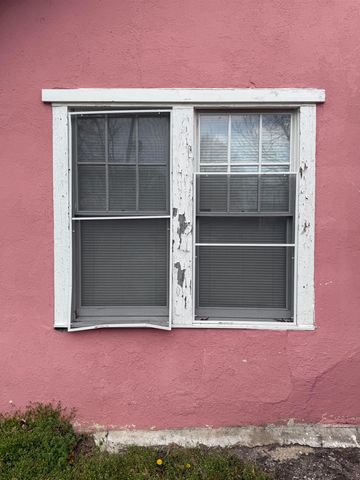 1284 S WILLETT ST, Memphis, TN 38106