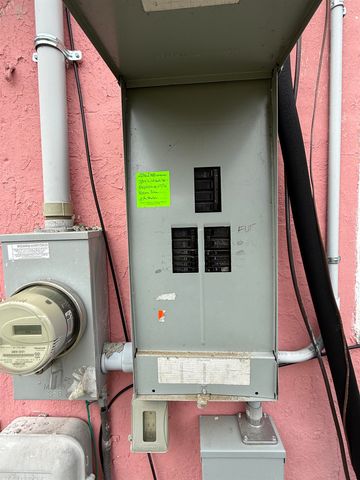 1284 S WILLETT ST, Memphis, TN 38106