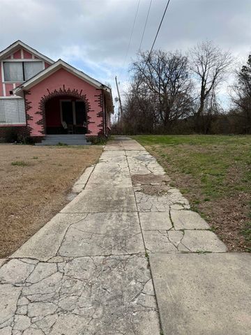 1284 S WILLETT ST, Memphis, TN 38106