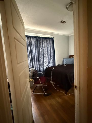 1284 S WILLETT ST, Memphis, TN 38106