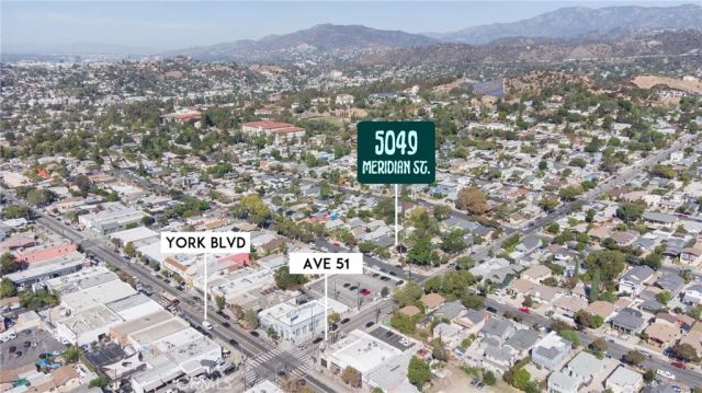 5049 Meridian, Los Angeles, CA 90042