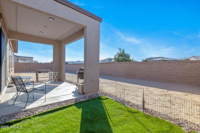 17308 W ROYAL PALM Road, Waddell, AZ 85355
