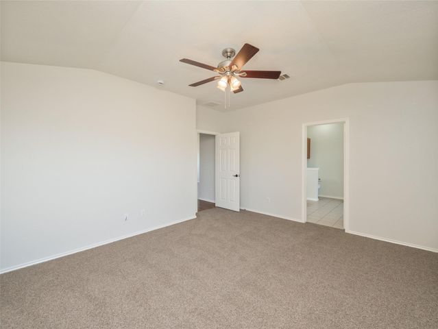 604 Creston ST, Hutto, TX 78634