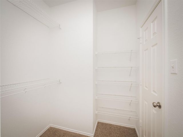604 Creston ST, Hutto, TX 78634