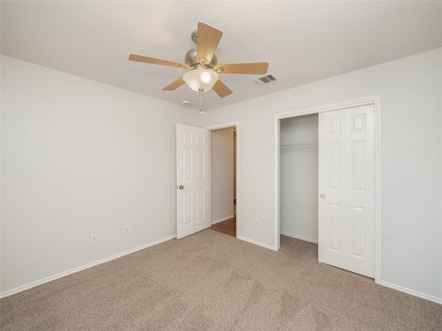 604 Creston ST, Hutto, TX 78634