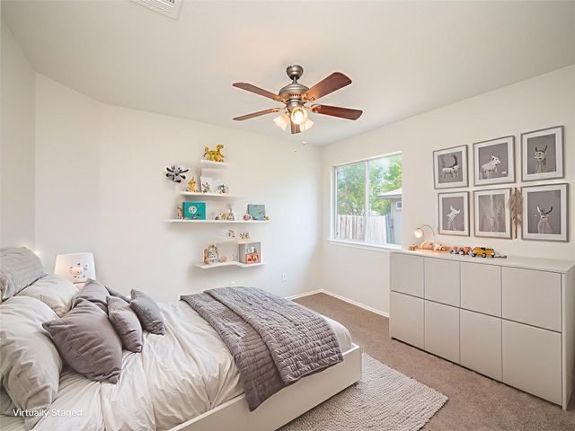 604 Creston ST, Hutto, TX 78634