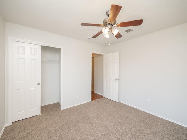 604 Creston ST, Hutto, TX 78634