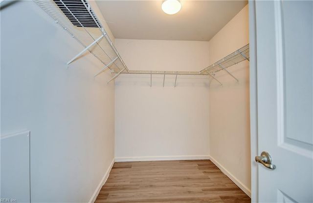 369 Manning Ln, Hampton, VA 23666