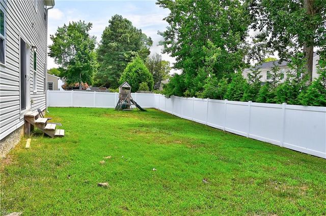369 Manning Ln, Hampton, VA 23666