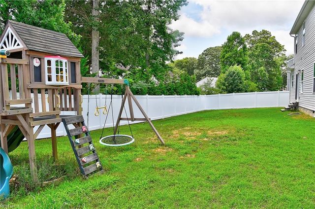 369 Manning Ln, Hampton, VA 23666