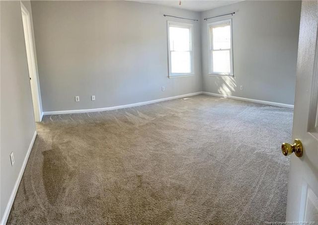 5566 Robmont Drive, Fayetteville, NC 28306