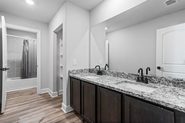 7616 Lumberjack Lane, Fort Worth, TX 76120