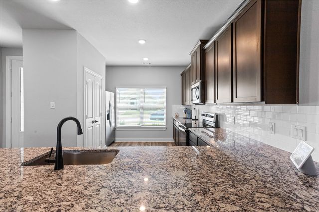 7616 Lumberjack Lane, Fort Worth, TX 76120