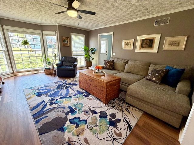 926 W Mill Trace NW, Kennesaw, GA 30152