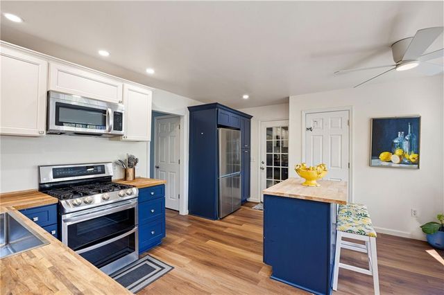 926 W Mill Trace NW, Kennesaw, GA 30152