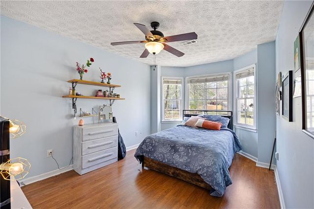 926 W Mill Trace NW, Kennesaw, GA 30152