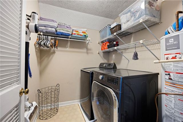 926 W Mill Trace NW, Kennesaw, GA 30152