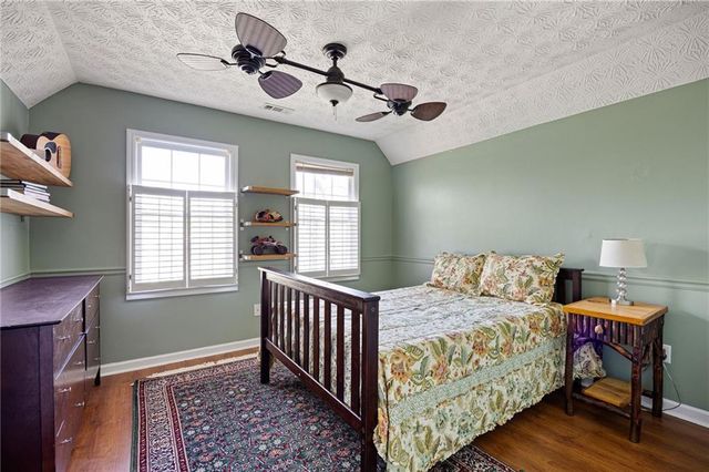 926 W Mill Trace NW, Kennesaw, GA 30152