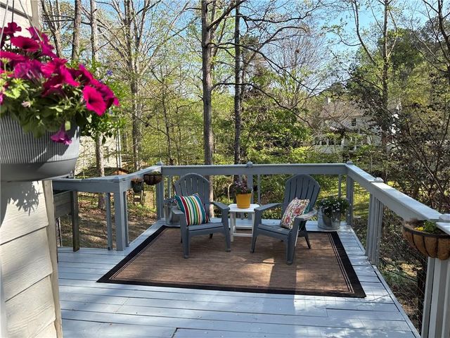 926 W Mill Trace NW, Kennesaw, GA 30152