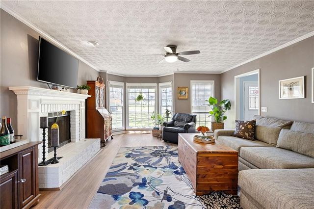 926 W Mill Trace NW, Kennesaw, GA 30152