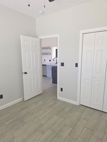 3221 Ennis Street, Houston, TX 77004