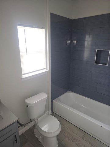 3221 Ennis Street, Houston, TX 77004
