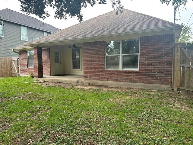 211 San Jacinto Street, La Porte, TX 77571