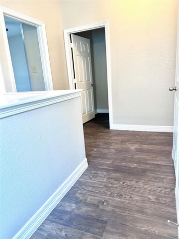 36 Woodland Hills Drive B, Conroe, TX 77303