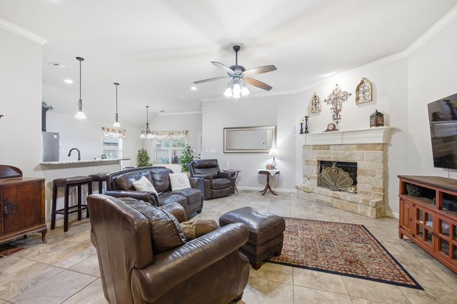 134 Donna Circle, Granbury, TX 76049