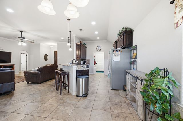 134 Donna Circle, Granbury, TX 76049