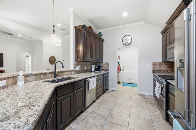 134 Donna Circle, Granbury, TX 76049