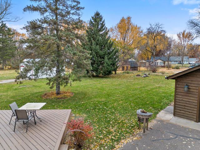 2695 Harvester Avenue E, Maplewood, MN 55119