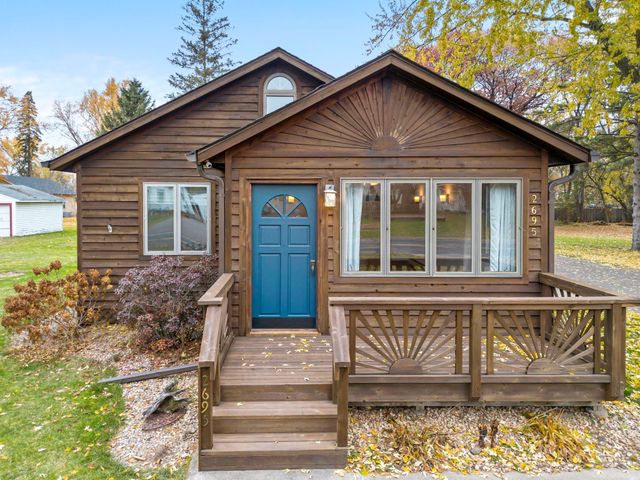 2695 Harvester Avenue E, Maplewood, MN 55119