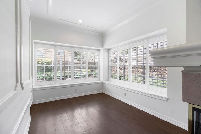14127 Swallowfield Drive, Houston, TX 77077