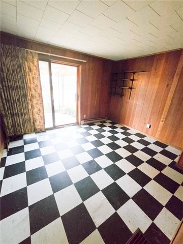 6 Maple Street, Auburn, NY 13021