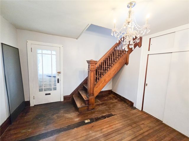 6 Maple Street, Auburn, NY 13021