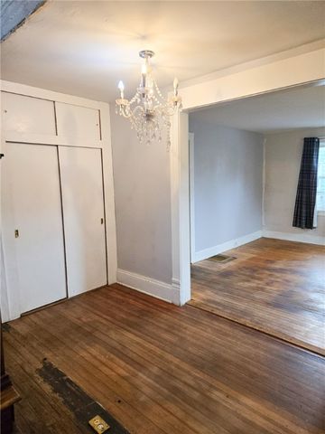 6 Maple Street, Auburn, NY 13021