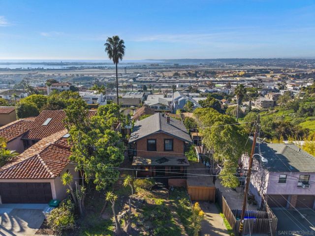 1827 Puterbaugh St, San Diego, CA 92103