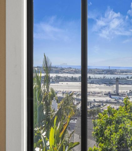 1827 Puterbaugh St, San Diego, CA 92103