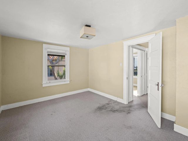 1827 Puterbaugh St, San Diego, CA 92103