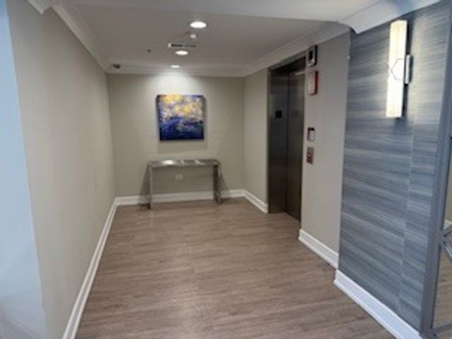 200 N Addison Avenue 206, Elmhurst, IL 60126