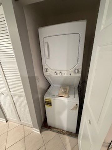 200 N Addison Avenue 206, Elmhurst, IL 60126