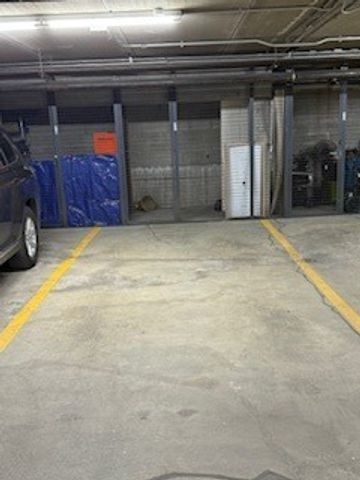 200 N Addison Avenue 206, Elmhurst, IL 60126